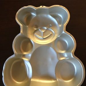 Wilton Huggable Teddy Bear Cake Pan VGC
